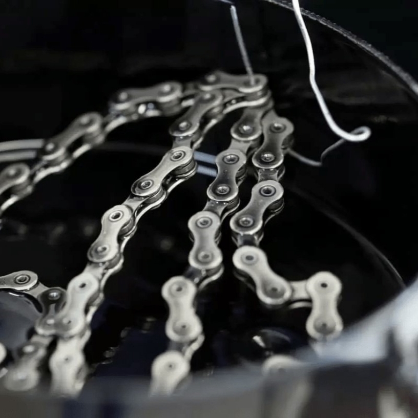 absoluteblack-graphenwax-2-velohunt-2