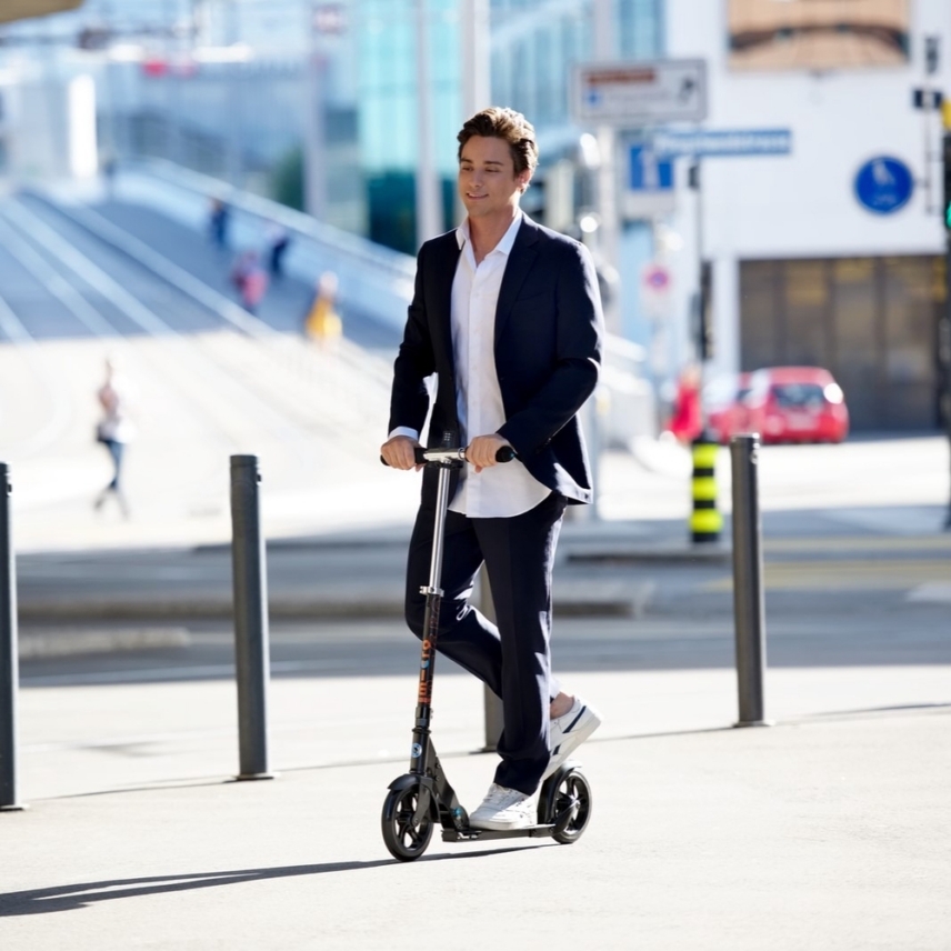 large-Micro-Classic-Black-2